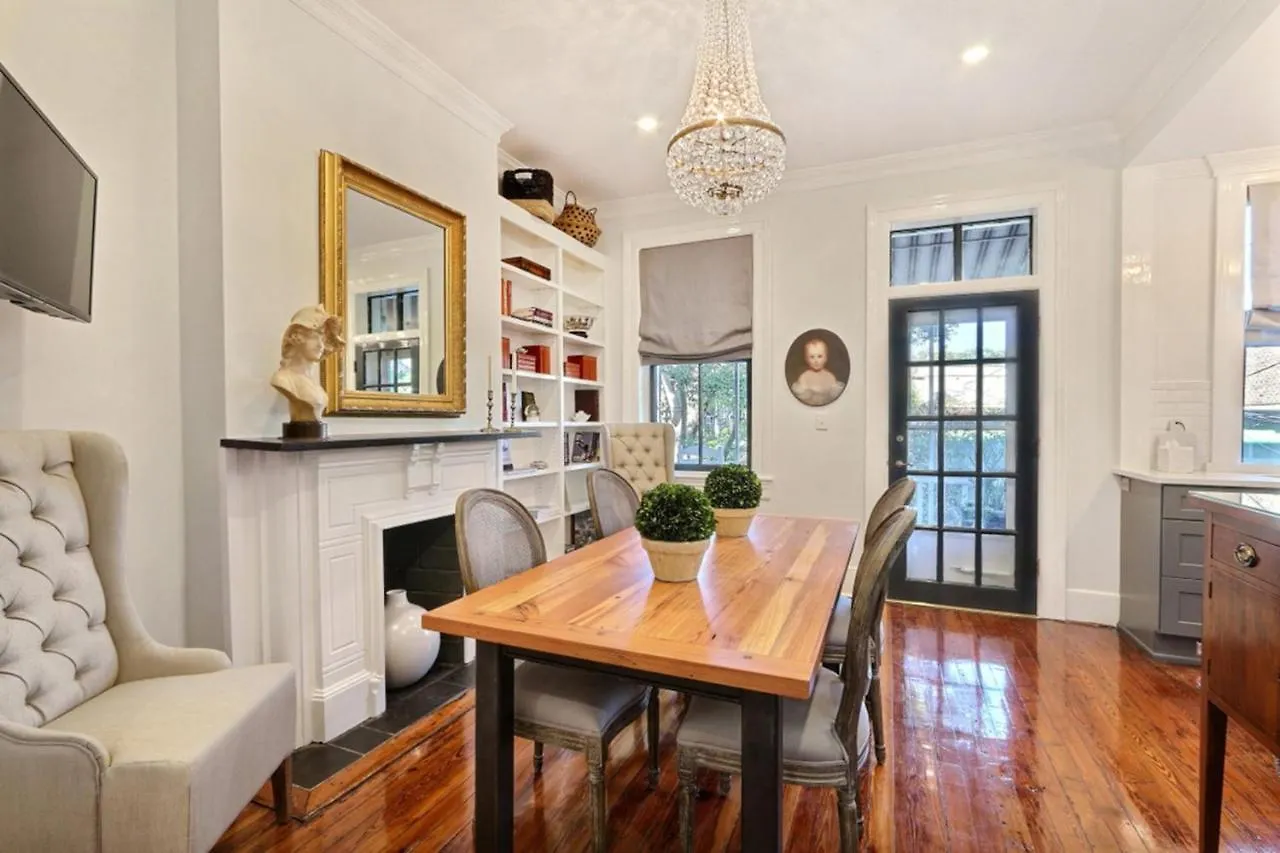 Isaac Laroche Main Apartment Savannah 0*,  United States